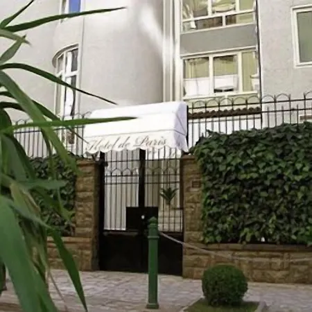 De Paris Hotel 4*