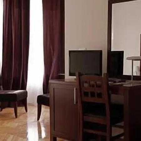 De Paris Hotel