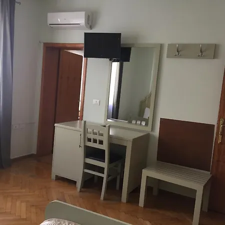 De Paris Hotel Tirana