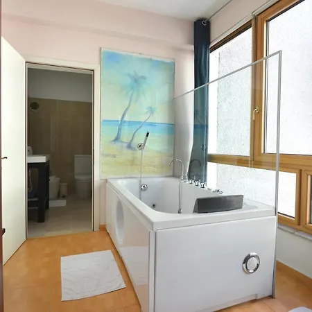 Hotel De Paris 4*